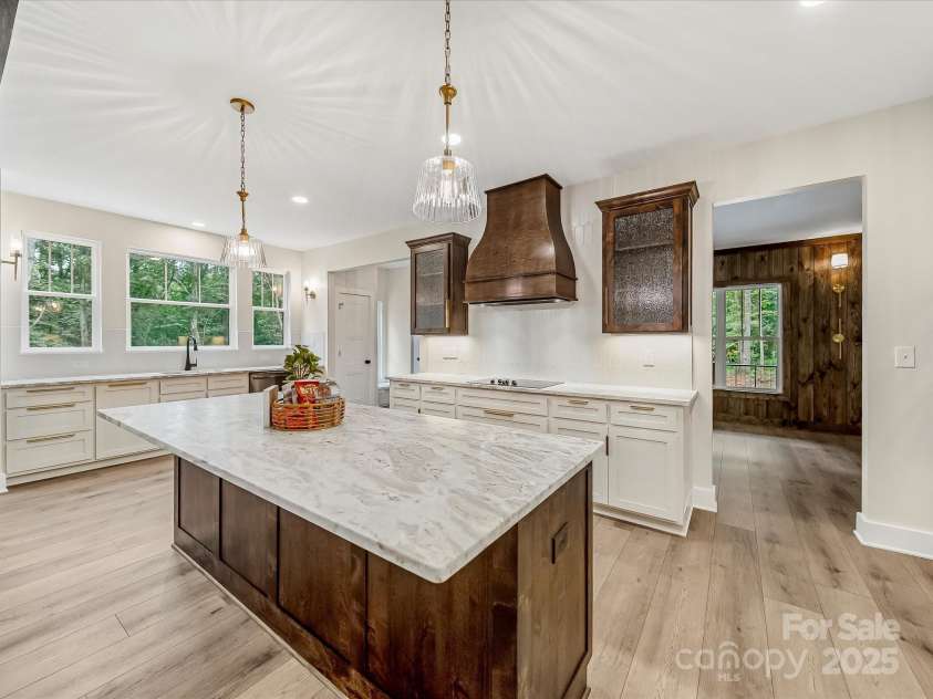 110 Rupard Road, Statesville, NC 28625.  MLS# CAR4232125, YatesRealty ID 34816. Kitchen