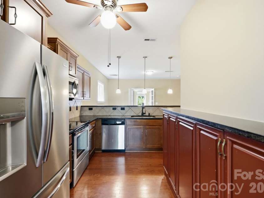 2740 Bramble Ridge Court, Charlotte, NC 28215.  MLS# CAR4398048, YatesRealty ID 34816. 
