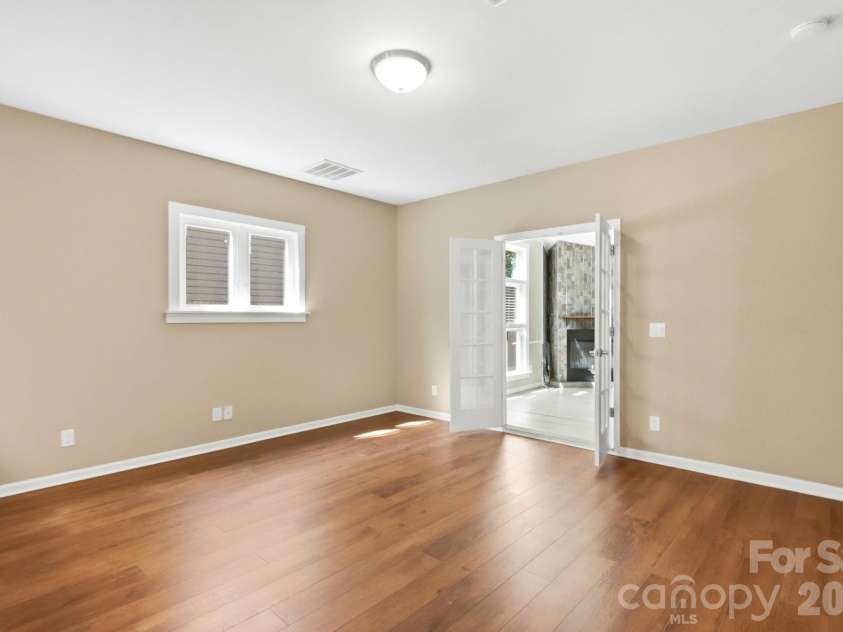 2740 Bramble Ridge Court, Charlotte, NC 28215.  MLS# CAR4398048, YatesRealty ID 34816. 
