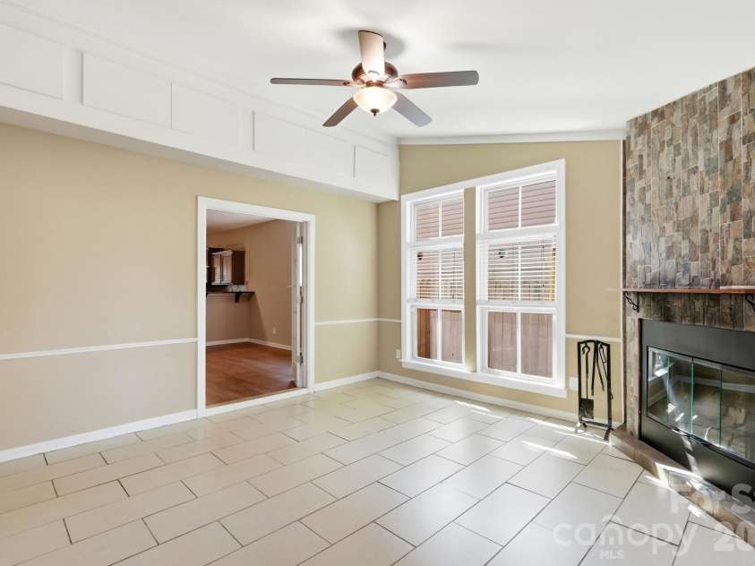 2740 Bramble Ridge Court, Charlotte, NC 28215.  MLS# CAR4398048, YatesRealty ID 34816. 