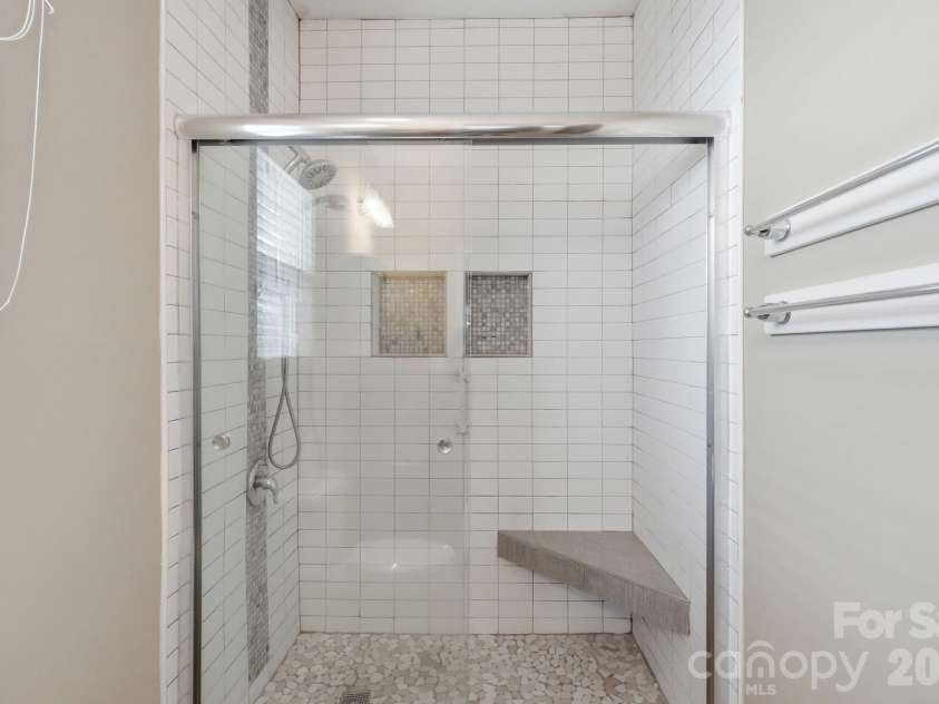 2740 Bramble Ridge Court, Charlotte, NC 28215.  MLS# CAR4398048, YatesRealty ID 34816. 