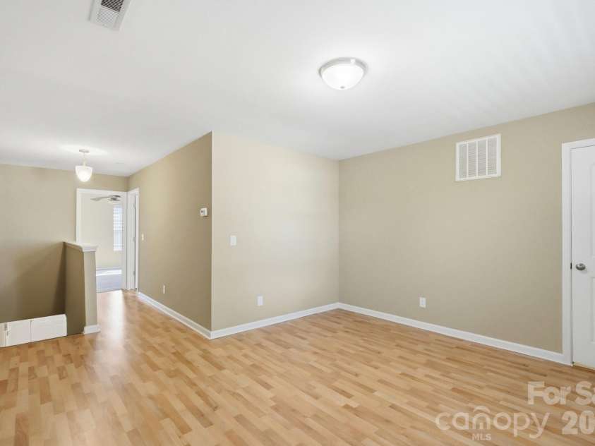 2740 Bramble Ridge Court, Charlotte, NC 28215.  MLS# CAR4398048, YatesRealty ID 34816. 