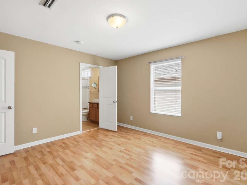 2740 Bramble Ridge Court, Charlotte, NC 28215.  MLS# CAR4398048, YatesRealty ID 34816. 