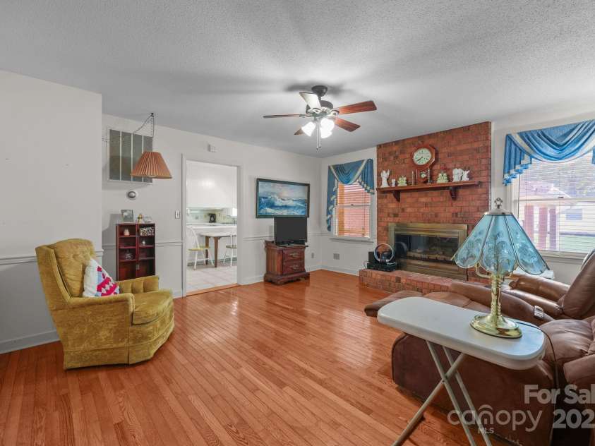 255 Quail Drive, Salisbury, NC 28147.  MLS# CAR4296842, YatesRealty ID 34817. 