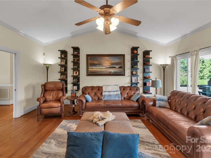 2207 Peninsula Avenue, Shelby, NC 28150.  MLS# CAR4294719, YatesRealty ID 34818. 