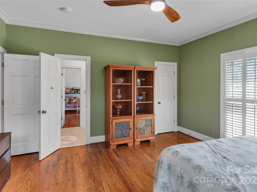2207 Peninsula Avenue, Shelby, NC 28150.  MLS# CAR4294719, YatesRealty ID 34818. 