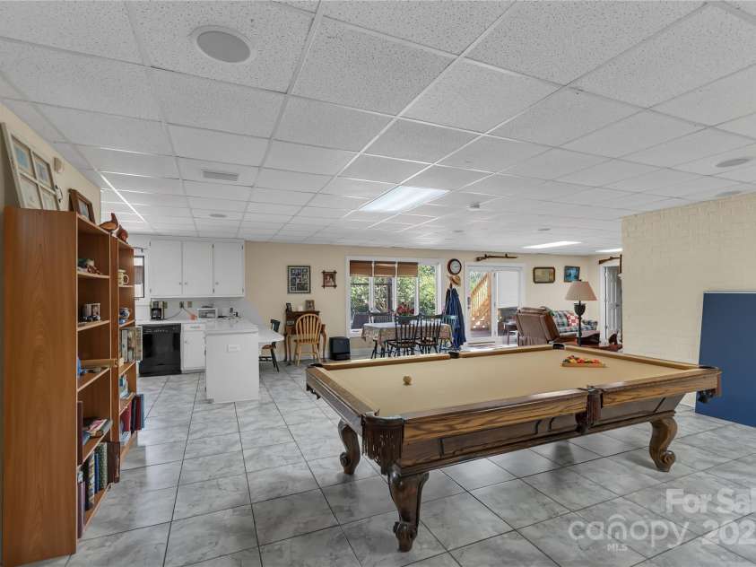 2207 Peninsula Avenue, Shelby, NC 28150.  MLS# CAR4294719, YatesRealty ID 34818. 