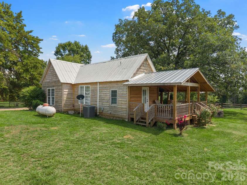 232 Blue Mountain Lane, Tryon, NC 28782.  MLS# CAR4399846, YatesRealty ID 34818. 
