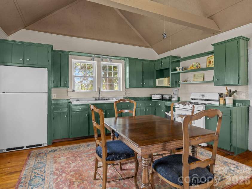 232 Blue Mountain Lane, Tryon, NC 28782.  MLS# CAR4399846, YatesRealty ID 34818. 