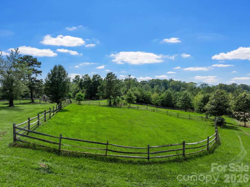 232 Blue Mountain Lane, Tryon, NC 28782.  MLS# CAR4399846, YatesRealty ID 34818. 