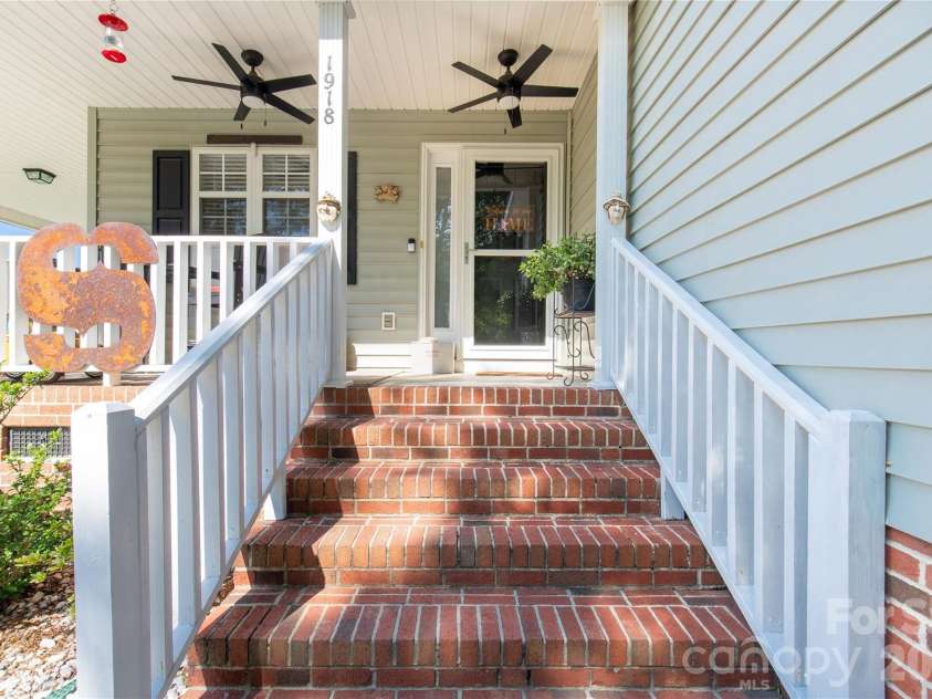 1918 Mcilwain Road, Lancaster, SC 29720.  MLS# CAR4399465, YatesRealty ID 34819. 