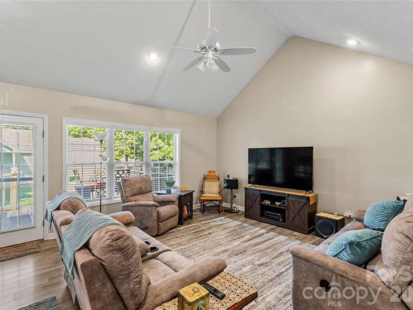 1918 Mcilwain Road, Lancaster, SC 29720.  MLS# CAR4399465, YatesRealty ID 34819. 