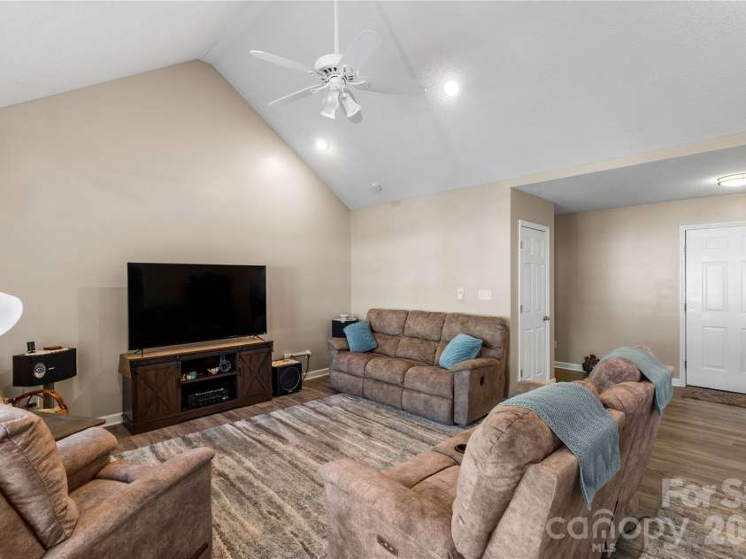 1918 Mcilwain Road, Lancaster, SC 29720.  MLS# CAR4399465, YatesRealty ID 34819. 