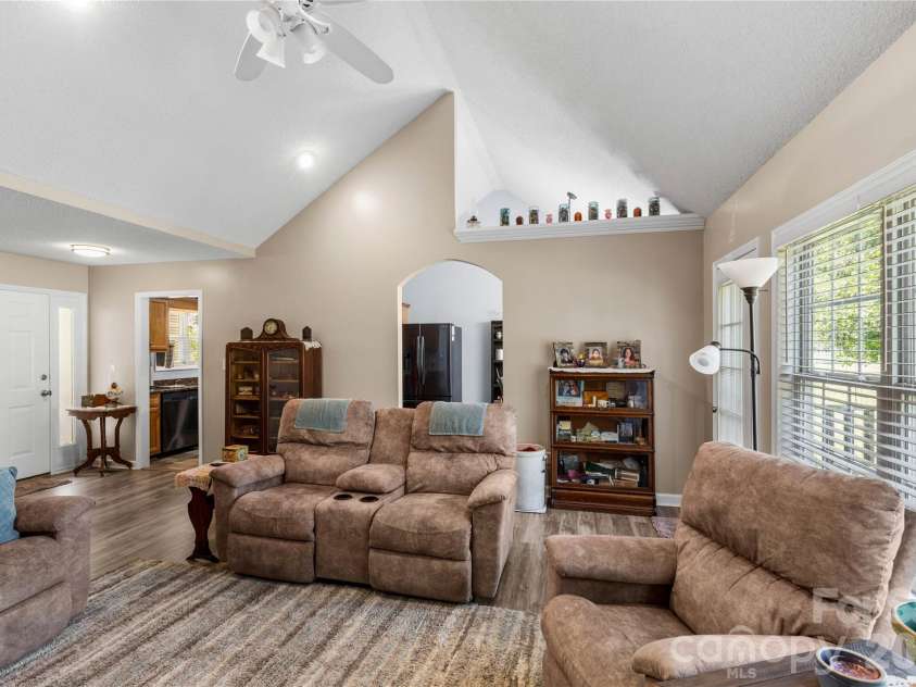 1918 Mcilwain Road, Lancaster, SC 29720.  MLS# CAR4399465, YatesRealty ID 34819. 