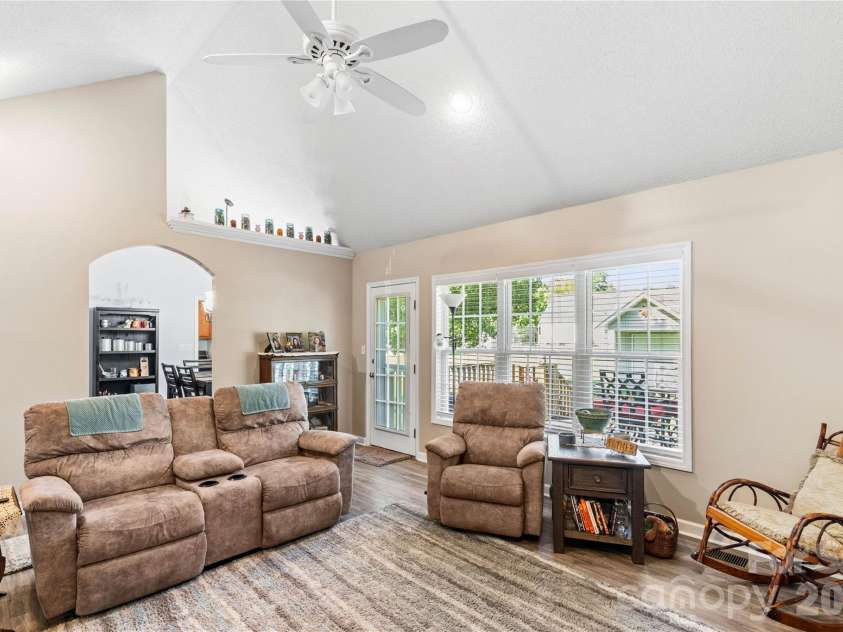 1918 Mcilwain Road, Lancaster, SC 29720.  MLS# CAR4399465, YatesRealty ID 34819. 