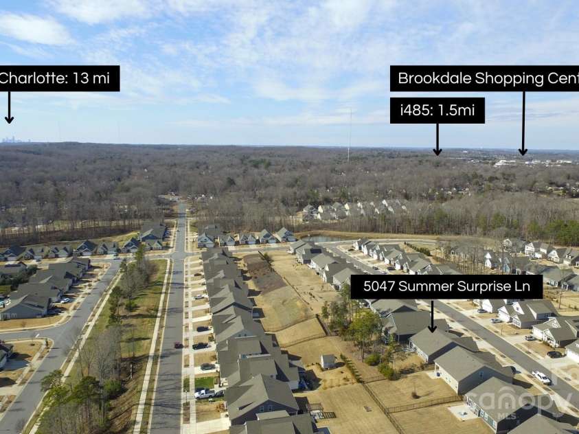 5047 Summer Surprise Lane, Charlotte, NC 28215.  MLS# CAR4219026, YatesRealty ID 3482. Conveniently located to shopping restaurants and I485