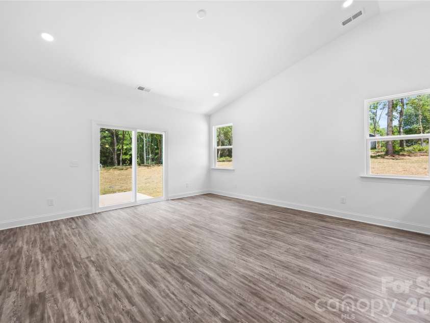 136 Coolbrook Road, Statesville, NC 28625.  MLS# CAR4363557, YatesRealty ID 34820. 