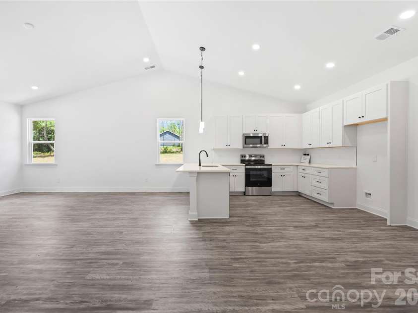 136 Coolbrook Road, Statesville, NC 28625.  MLS# CAR4363557, YatesRealty ID 34820. 