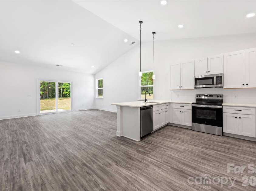 136 Coolbrook Road, Statesville, NC 28625.  MLS# CAR4363557, YatesRealty ID 34820. 