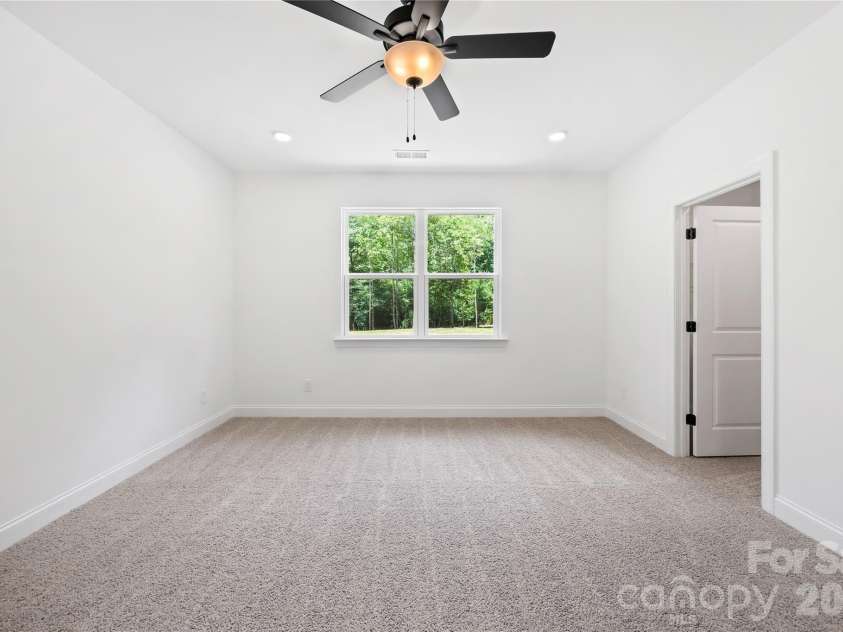136 Coolbrook Road, Statesville, NC 28625.  MLS# CAR4363557, YatesRealty ID 34820. 