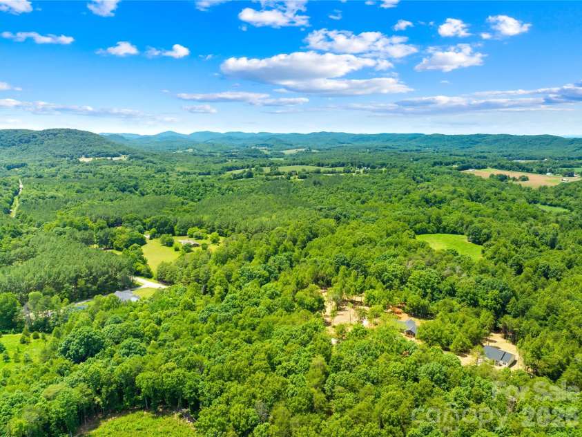 136 Coolbrook Road, Statesville, NC 28625.  MLS# CAR4363557, YatesRealty ID 34820. 