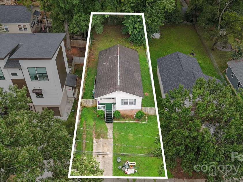 820 18th Street, Charlotte, NC 28205.  MLS# CAR4290522, YatesRealty ID 34820. Lot Depth