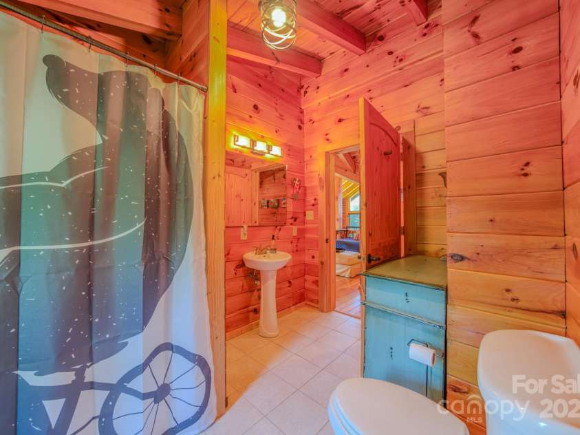 1595 Grants Mountain Road, Marion, NC 28752.  MLS# CAR4294934, YatesRealty ID 34822. 