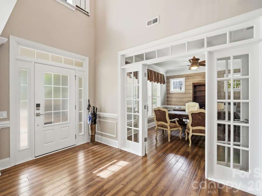 2905 Julian Glen Circle, Waxhaw, NC 28173.  MLS# CAR4383394, YatesRealty ID 34823. 