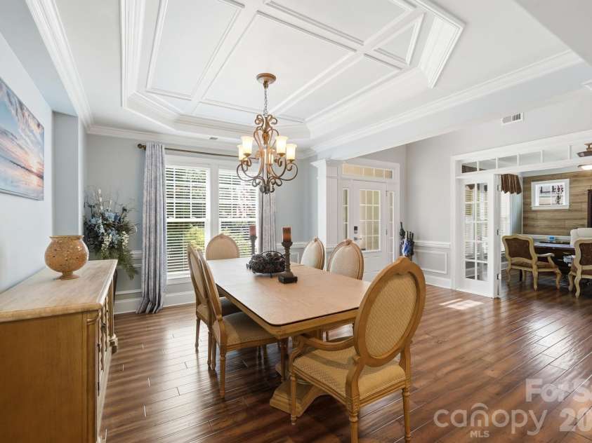 2905 Julian Glen Circle, Waxhaw, NC 28173.  MLS# CAR4383394, YatesRealty ID 34823. 
