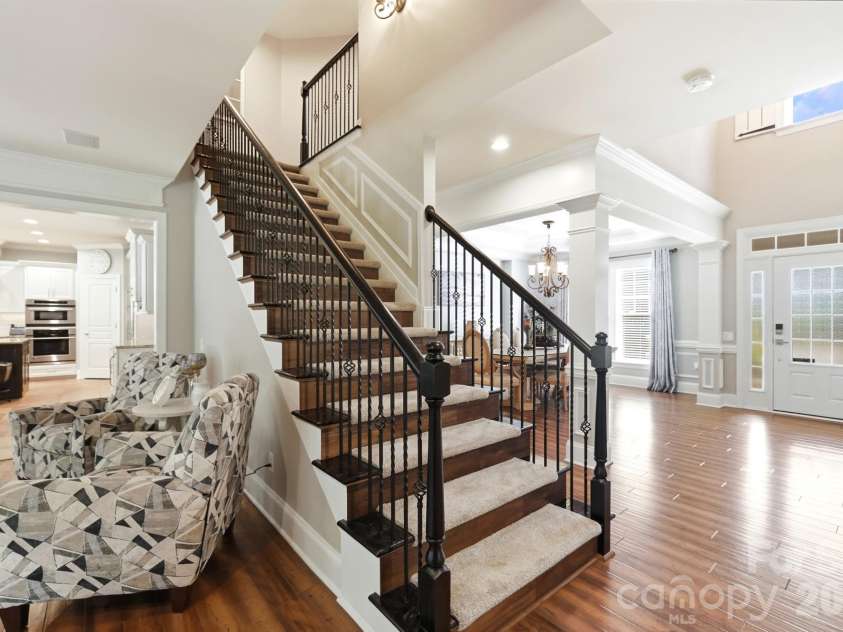 2905 Julian Glen Circle, Waxhaw, NC 28173.  MLS# CAR4383394, YatesRealty ID 34823. 