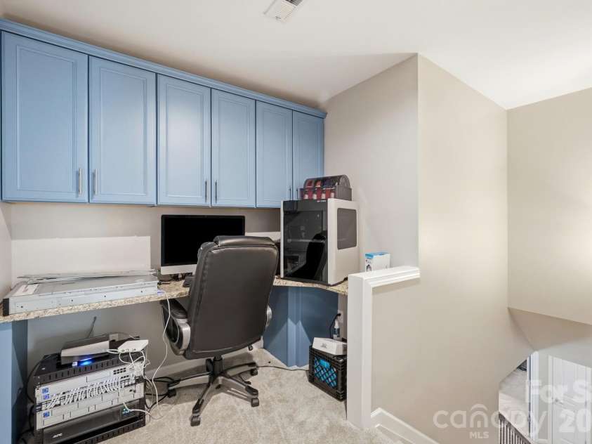 2905 Julian Glen Circle, Waxhaw, NC 28173.  MLS# CAR4383394, YatesRealty ID 34823. 
