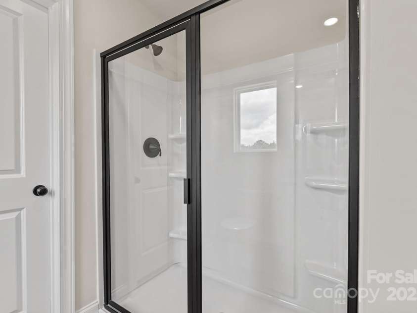 3453 Bear Den Drive, Gastonia, NC 28052.  MLS# CAR4292704, YatesRealty ID 34824. 