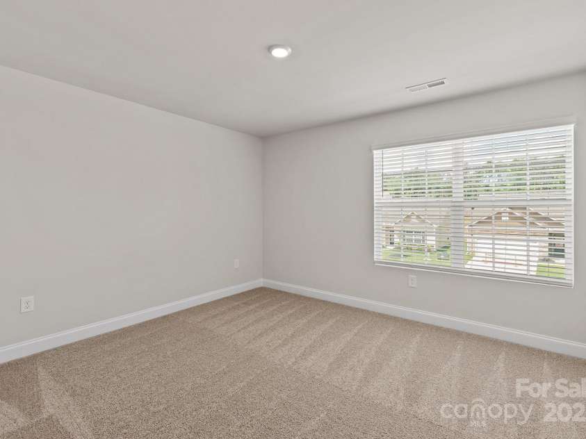 3453 Bear Den Drive, Gastonia, NC 28052.  MLS# CAR4292704, YatesRealty ID 34824. 