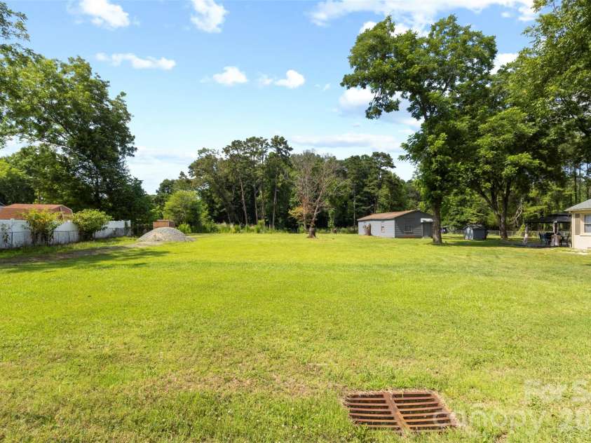 4558 Titman Road, Gastonia, NC 28056.  MLS# CAR4400061, YatesRealty ID 34825. 