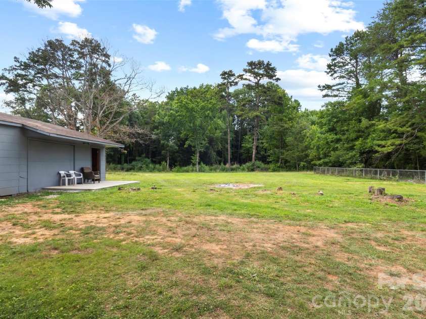 4558 Titman Road, Gastonia, NC 28056.  MLS# CAR4400061, YatesRealty ID 34825. 