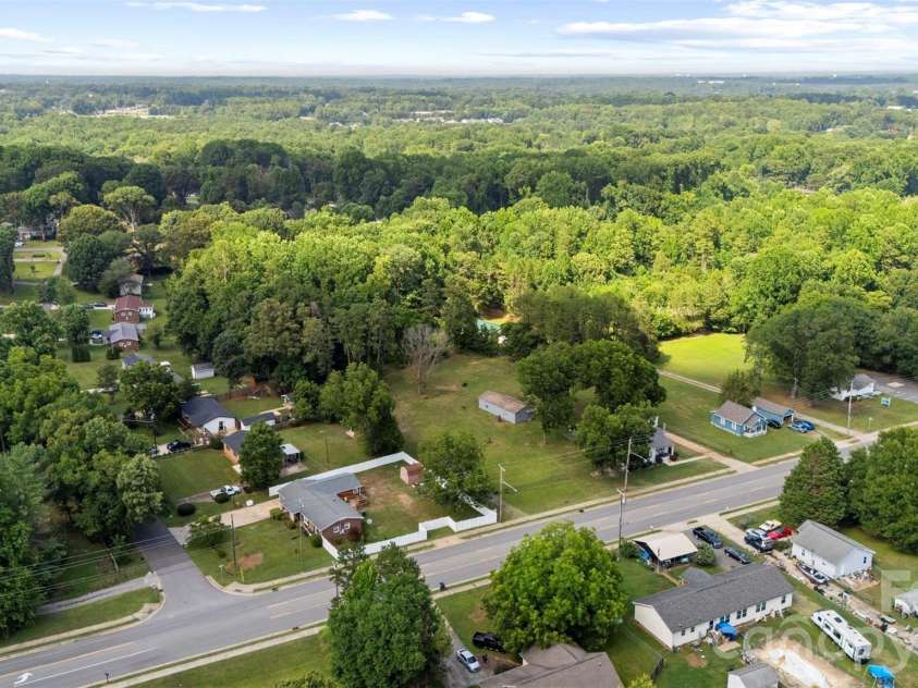 4558 Titman Road, Gastonia, NC 28056.  MLS# CAR4400061, YatesRealty ID 34825. 