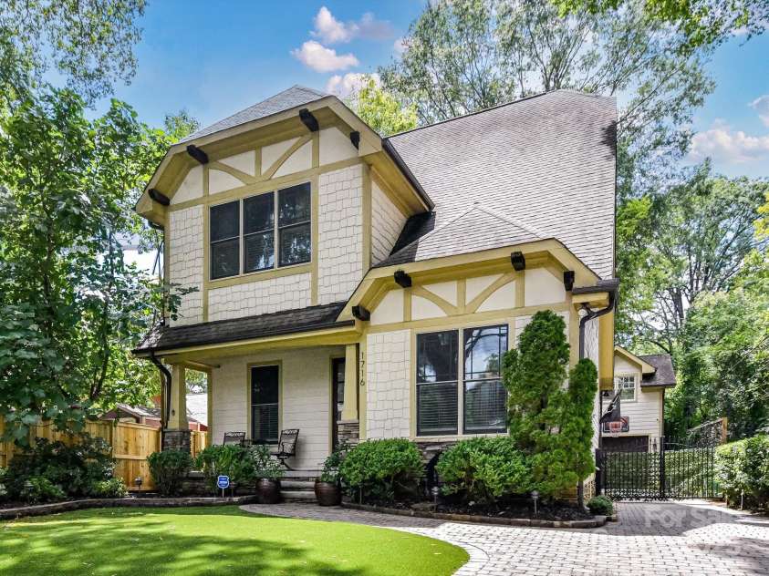 1716 Bay Street, Charlotte, NC 28204.  MLS# CAR4289594, YatesRealty ID 34826. Gorgeous, Custom Built Home with detached garage & apartment (w/bedroom/full bath), located in the heart of historic Elizabeth!