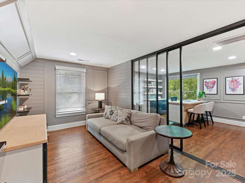 1716 Bay Street, Charlotte, NC 28204.  MLS# CAR4289594, YatesRealty ID 34826. Incredible Bonus Room/Office on 3rd level!