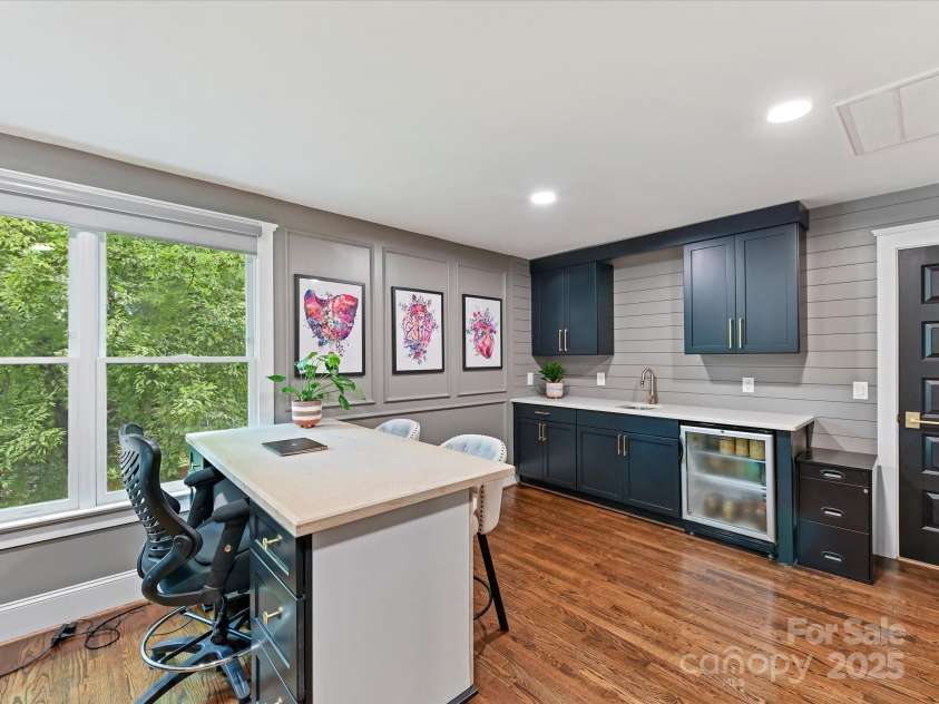 1716 Bay Street, Charlotte, NC 28204.  MLS# CAR4289594, YatesRealty ID 34826. Office/Bonus Kitchenette with sink, beverage refrigerator & cabinets for storage!