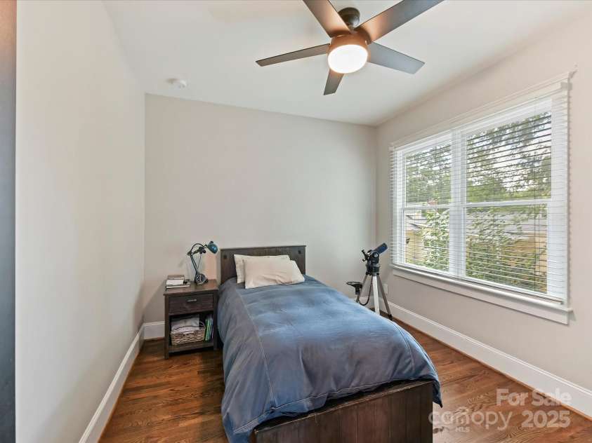 1716 Bay Street, Charlotte, NC 28204.  MLS# CAR4289594, YatesRealty ID 34826. Secondary Bedroom with hardwood floors & ceiling fan/light!