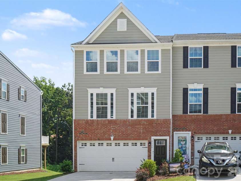 2139 Autumn Cyprus Avenue, Gastonia, NC 28054.  MLS# CAR4420854, YatesRealty ID 34827. 