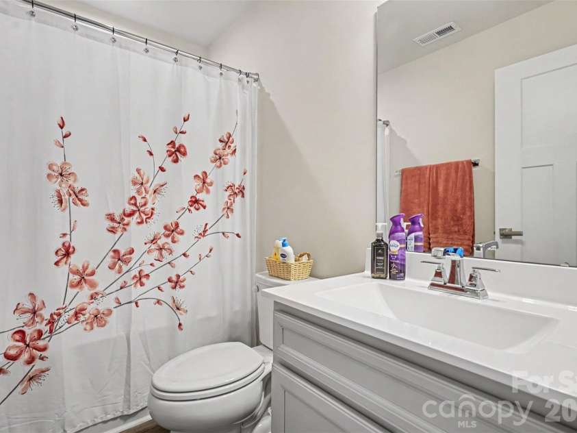 2139 Autumn Cyprus Avenue, Gastonia, NC 28054.  MLS# CAR4420854, YatesRealty ID 34827. 