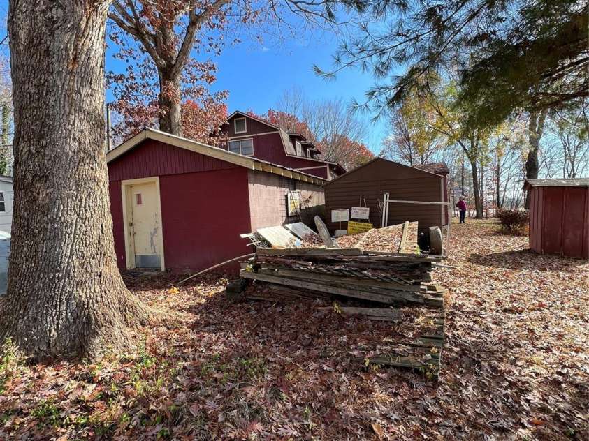 707 Duncan Hill Road, Hendersonville, NC 28792.  MLS# CAR4290954, YatesRealty ID 34827. 