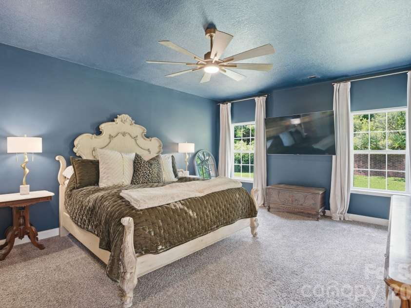 2509 Glyncastle Way, Gastonia, NC 28056.  MLS# CAR4399747, YatesRealty ID 34828. 
