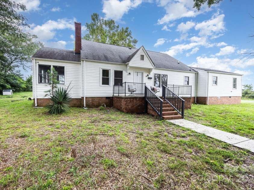 593 Washington Lane, Albemarle, NC 28001.  MLS# CAR4292494, YatesRealty ID 34829. 
