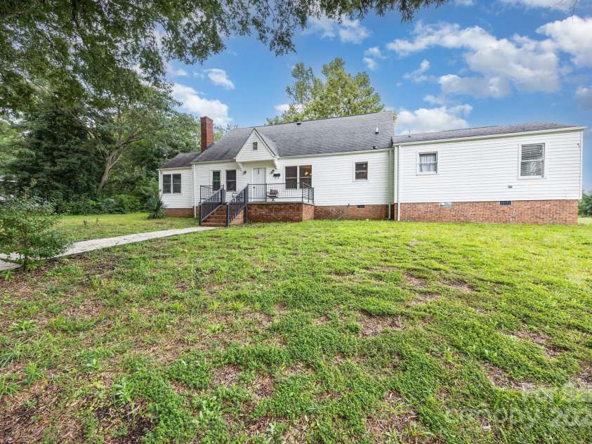 593 Washington Lane, Albemarle, NC 28001.  MLS# CAR4292494, YatesRealty ID 34829. 
