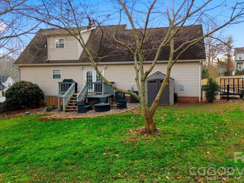 122 Valley Glen Drive, Troutman, NC 28166.  MLS# CAR4328688, YatesRealty ID 3483. 
