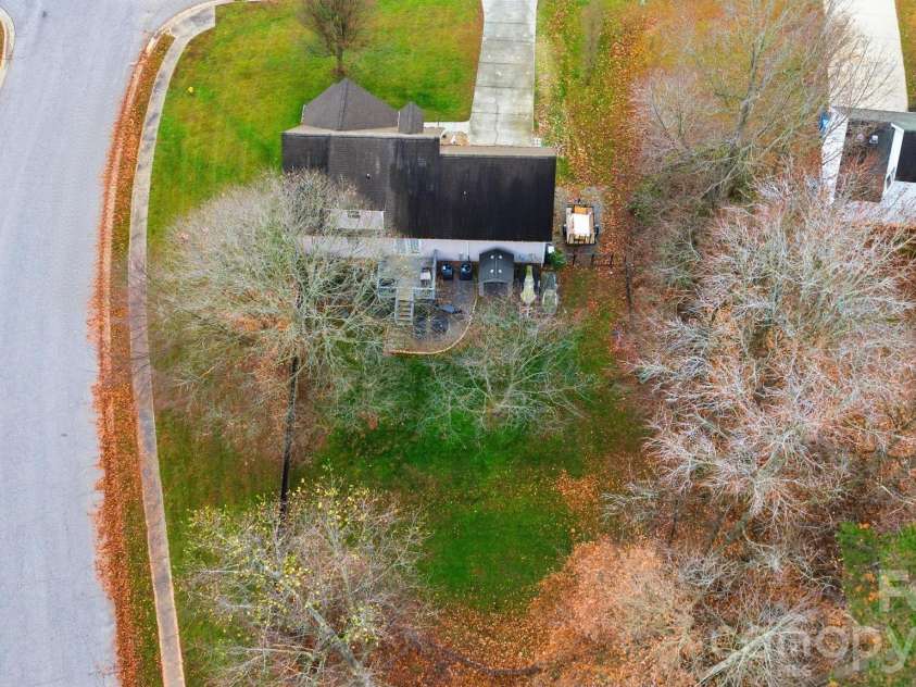 122 Valley Glen Drive, Troutman, NC 28166.  MLS# CAR4328688, YatesRealty ID 3483. 