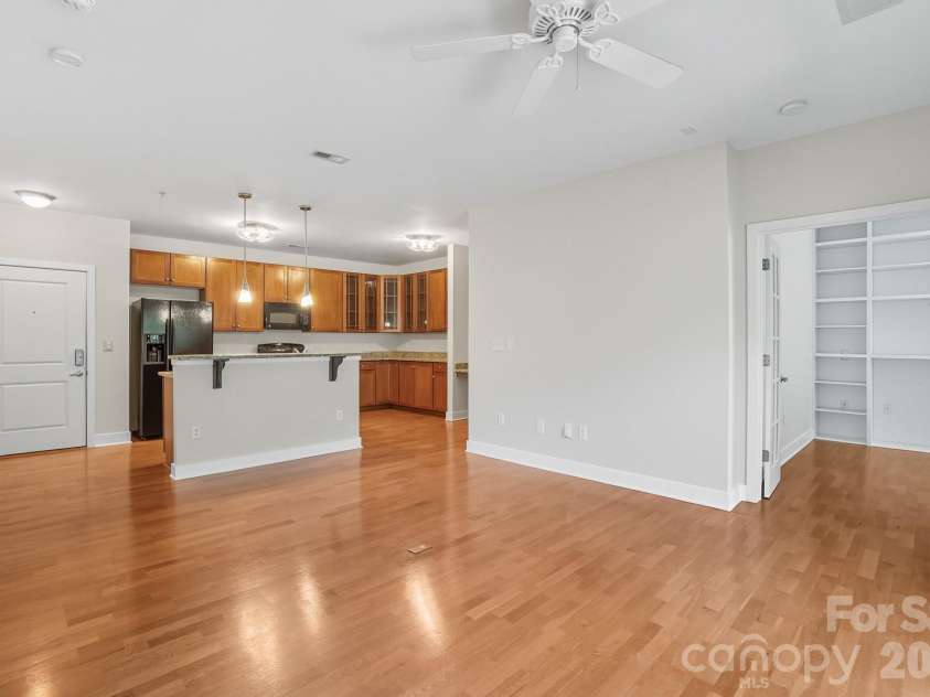 630 Calvert Street, Charlotte, NC 28208.  MLS# CAR4348817, YatesRealty ID 3483. 