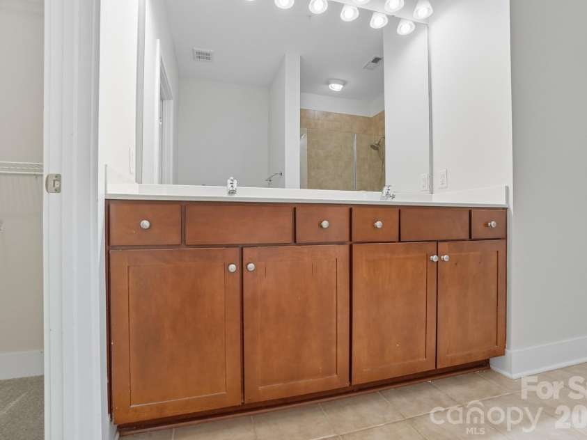 630 Calvert Street, Charlotte, NC 28208.  MLS# CAR4348817, YatesRealty ID 3483. 